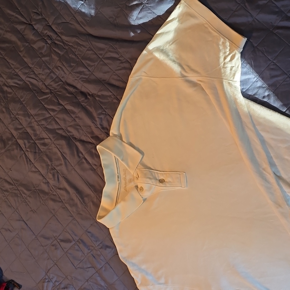 Men's white knit short sleeve shirt